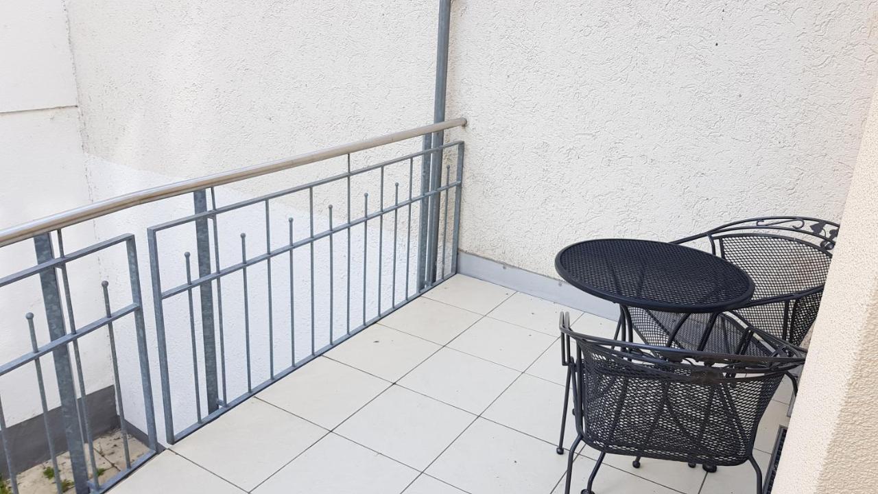 Villa Viktoria 1 - Apartments - City Center Ingolstadt Eksteriør bilde